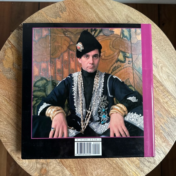Faking It by Kenneth Jay Lane Book
